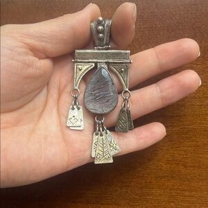 Silver Teardrop Pendant